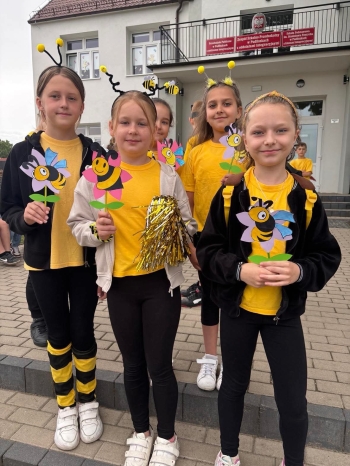 504449502_1210927104162237_3792507647401386398_n