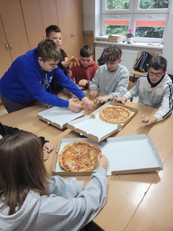 571783556_1328768969044716_7059448954828202641_n