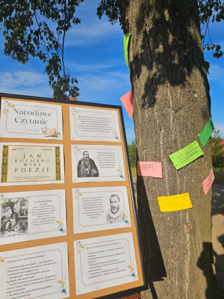 Narodowe Czytanie pod lipą