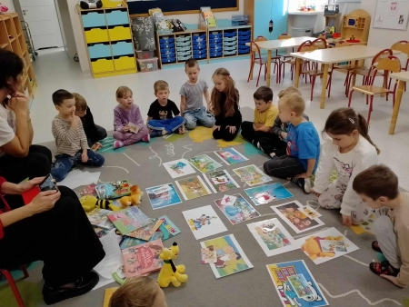 Bajkowe spotkanie z przedszkolakami