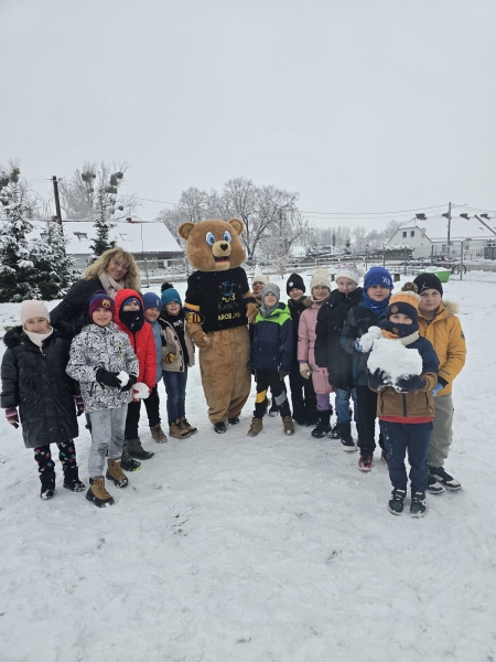 Krob_Miś odwiedził najmłodszych