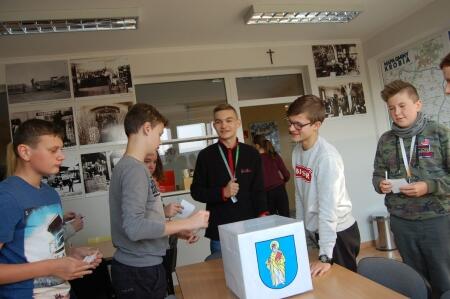 Wybieraliśmy Radę Samorządu Uczniowskiego.