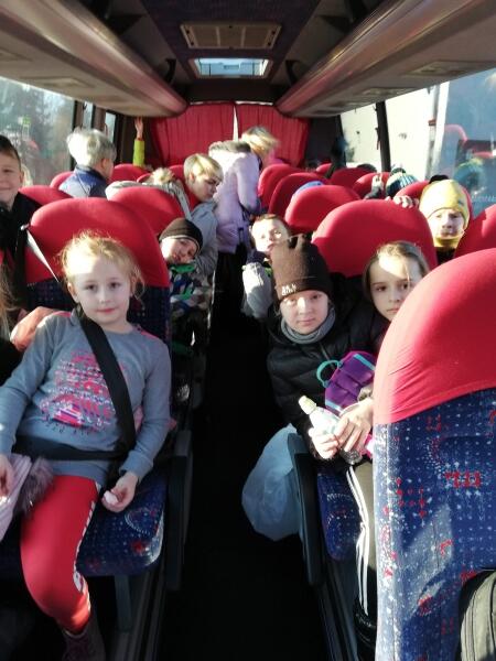 Wycieczka do sali zabaw dla dzieci Bajkolandia w Lesznie.